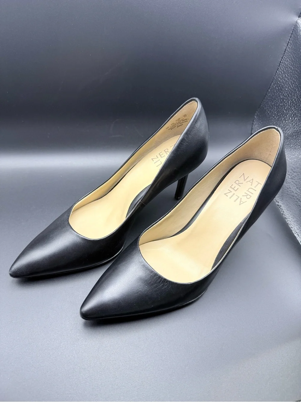 Naturalizer - Leather Pointed Toe Anna Stiletto Pumps